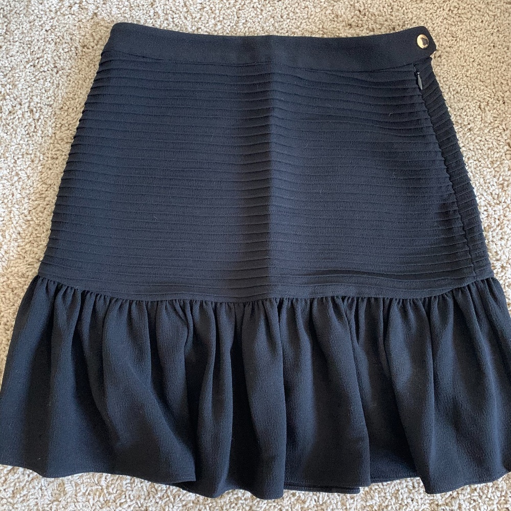 Wilfred le fou black ruffled dansa skirt (Size 0)